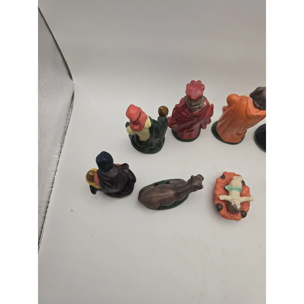 Vintage Christmas  Porcelain Nativity Scene 11 Piece